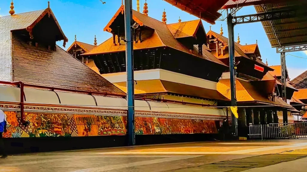 Guruvayur Temple (1)